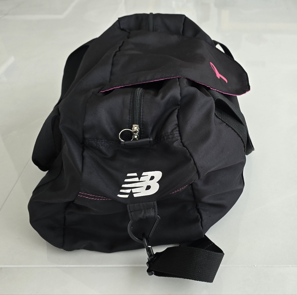 New Balance Gym Bag with Susan G. Komen For the Cure Logo - Black and Pink - Picture 3 of 8